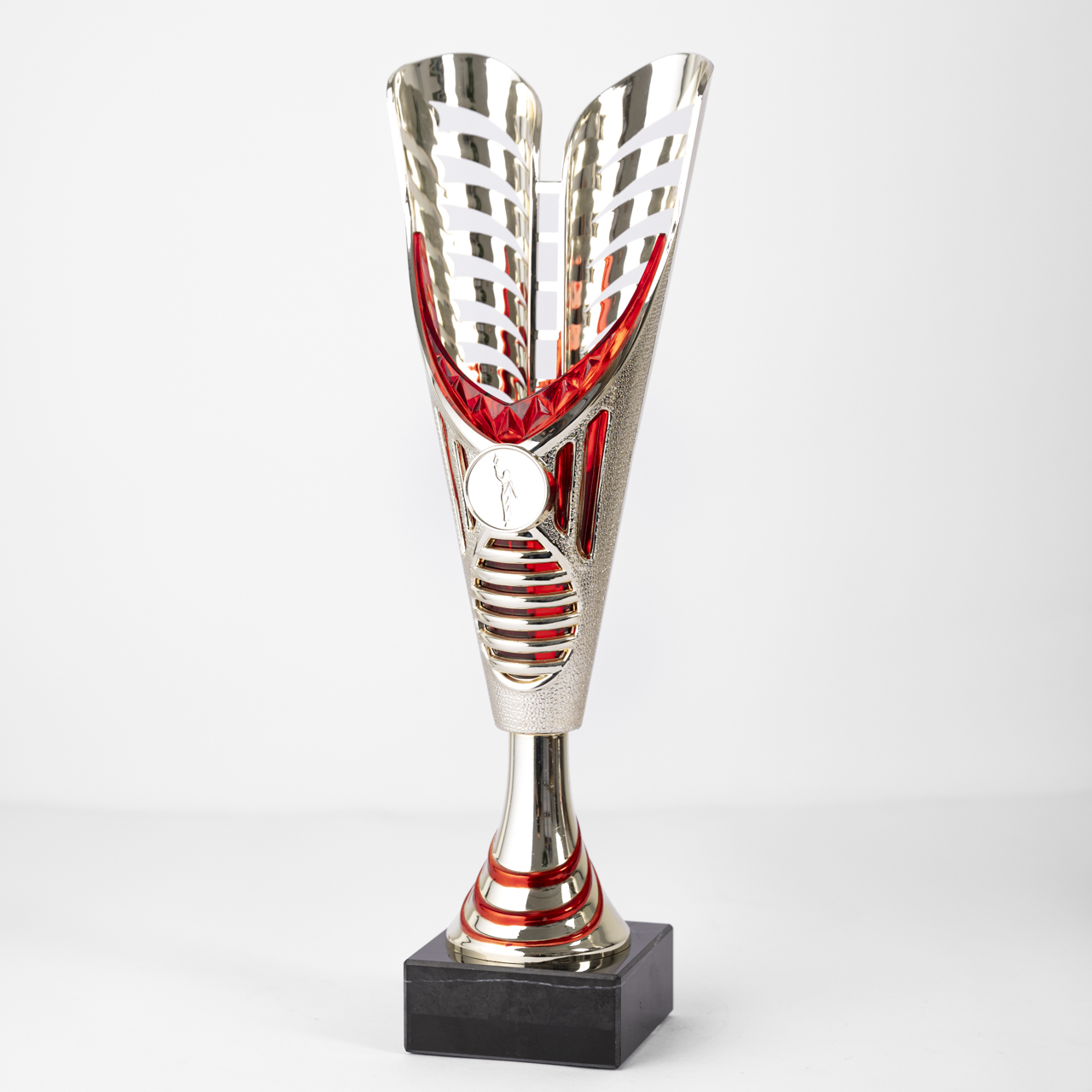 Red Luminary Award - Image 3