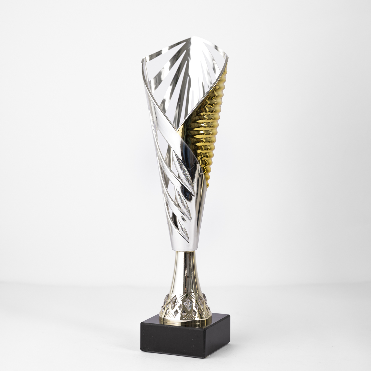 Gold Brilliance Award - Image 3