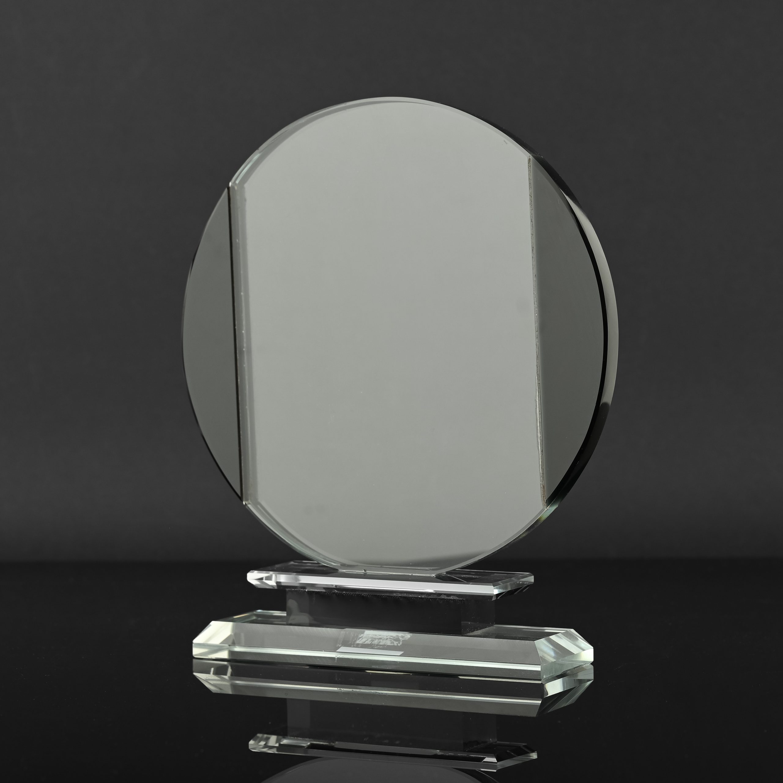 Black Round Glass Award - Image 3